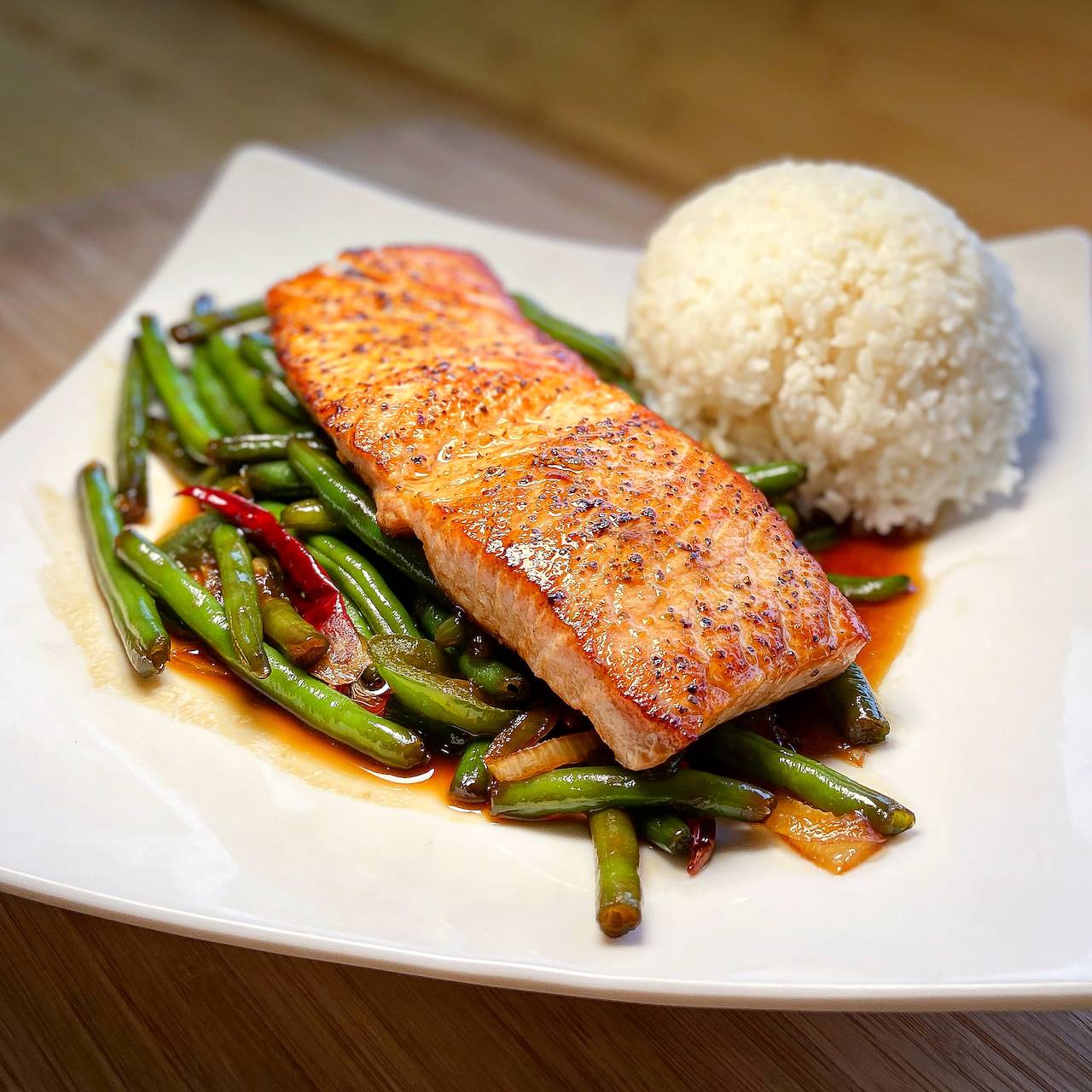 Salmon Spicy Green Beans